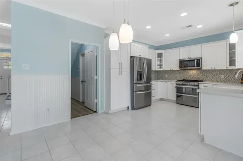 77 Sugar Grove Court The Woodlands TX 77382