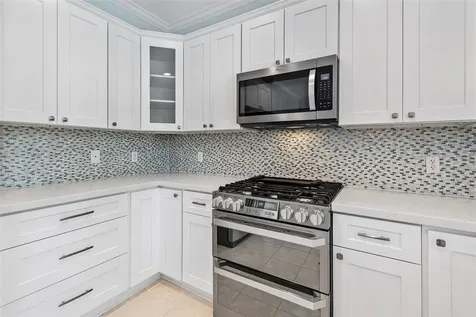 77 Sugar Grove Court The Woodlands TX 77382