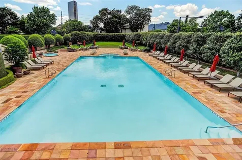 5110 San Felipe 151w Houston TX 77056