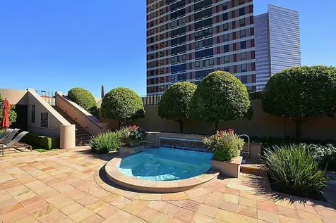5110 San Felipe 151w Houston TX 77056