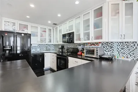 5110 San Felipe 151w Houston TX 77056