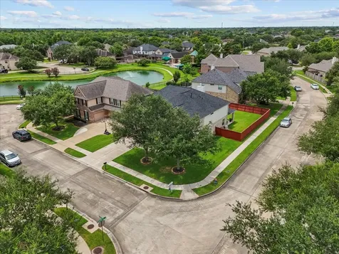 3902 Basil Court Pearland TX 77584