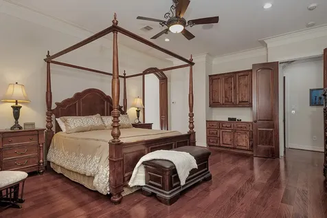 15 Netherfield Way The Woodlands TX 77382