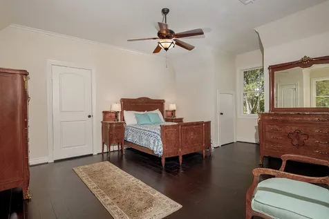 15 Netherfield Way The Woodlands TX 77382