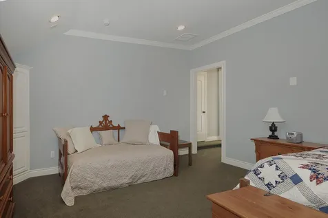 15 Netherfield Way The Woodlands TX 77382