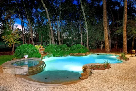15 Netherfield Way The Woodlands TX 77382