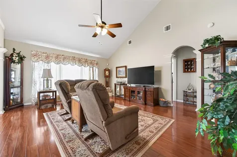 5118 Cove Creek Baytown TX 77523