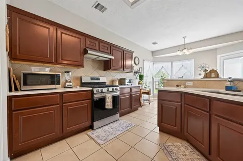5118 Cove Creek Baytown TX 77523
