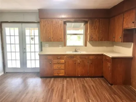 1109 N Pruett Street Baytown TX 77520