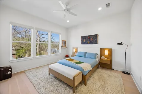 3107 Webster Street B Houston TX 77004