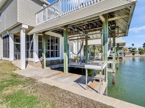 16627 Bayfront Drive Jamaica Beach TX 77554