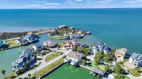 16627 Bayfront Drive Jamaica Beach TX 77554