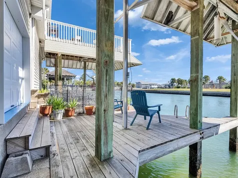 16627 Bayfront Drive Jamaica Beach TX 77554