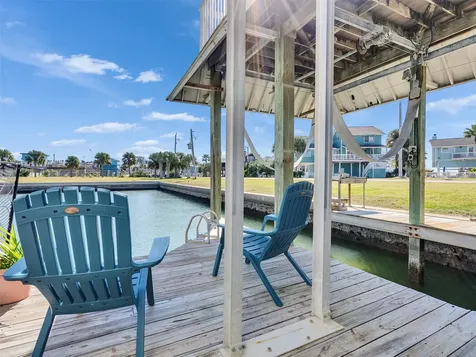 16627 Bayfront Drive Jamaica Beach TX 77554
