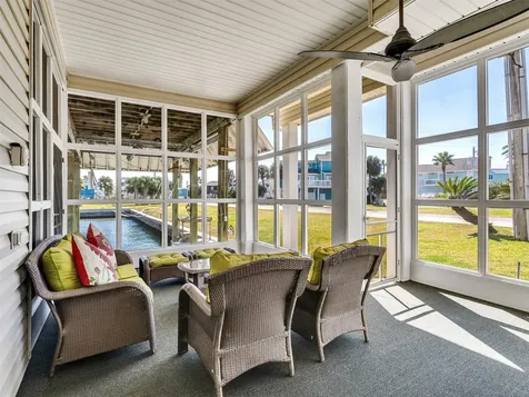 16627 Bayfront Drive Jamaica Beach TX 77554