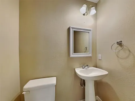 17302 Lonesome Dove Trail Houston TX 77095
