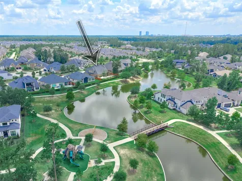 10090 S Goshawk Trail Conroe TX 77385