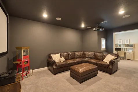 10090 S Goshawk Trail Conroe TX 77385