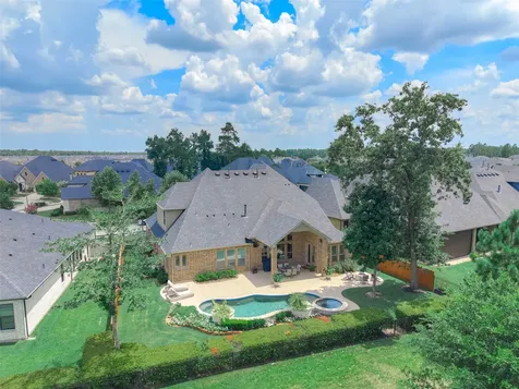 10090 S Goshawk Trail Conroe TX 77385