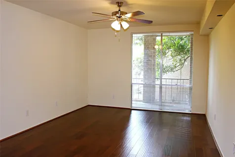 4635 Wild Indigo Street 515 Houston TX 77027