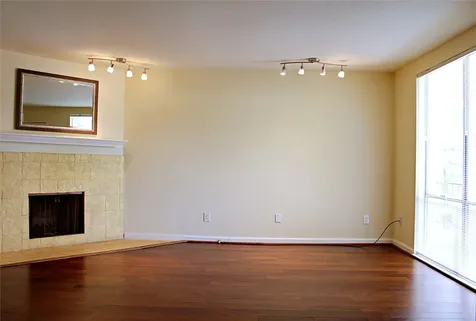 4635 Wild Indigo Street 515 Houston TX 77027