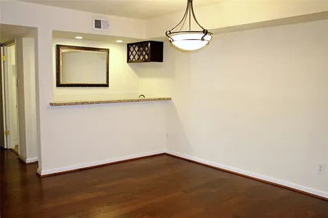 4635 Wild Indigo Street 515 Houston TX 77027