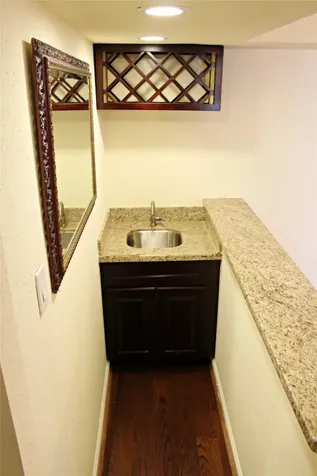 4635 Wild Indigo Street 515 Houston TX 77027