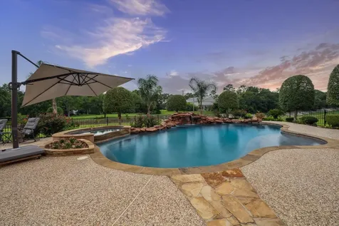 1002 Cowards Creek Court Friendswood TX 77546