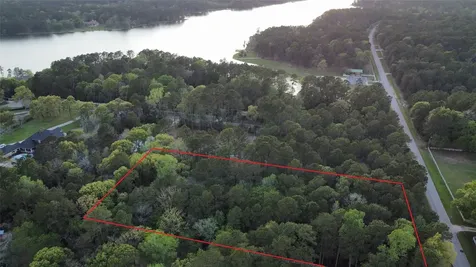 19103 Country Lake Drive Magnolia TX 77355