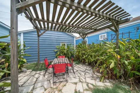 6317 P 1/2 Galveston TX 77551