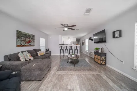 6317 P 1/2 Galveston TX 77551
