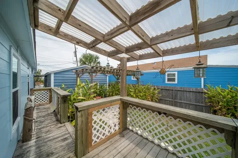 6317 P 1/2 Galveston TX 77551