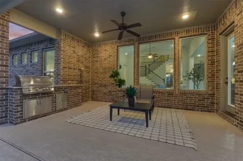 414 Mill Creek Road Pinehurst TX 77362