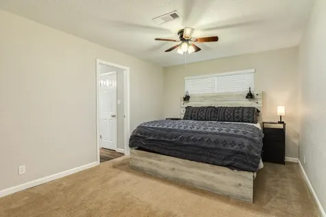 239 Lakewood Drive Clute TX 77531