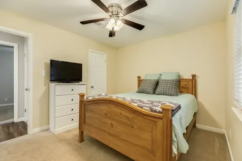 239 Lakewood Drive Clute TX 77531