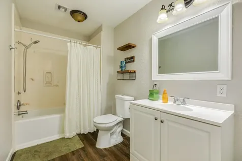 239 Lakewood Drive Clute TX 77531