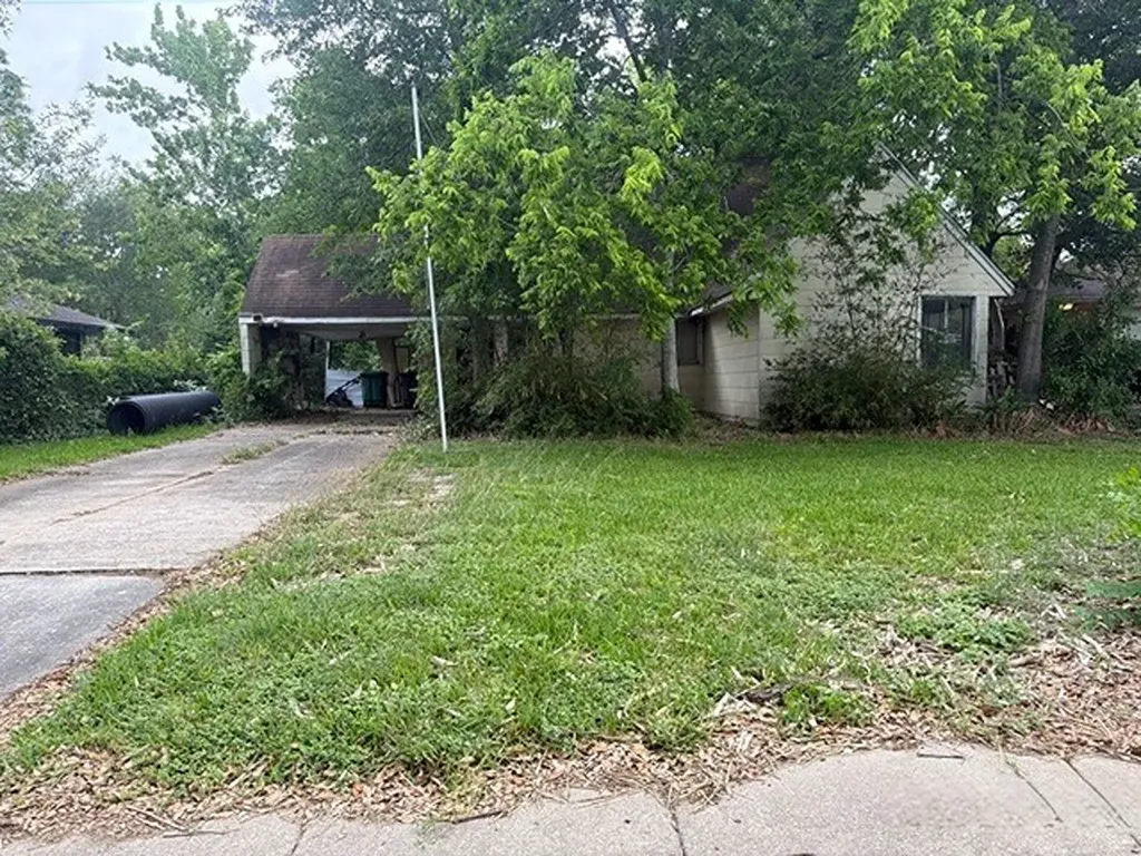 4010 Woodhaven Street Houston TX 77025