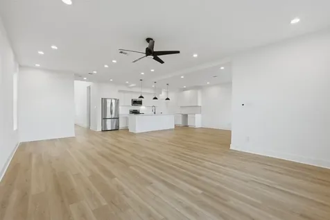 7413 Charlie Street Houston TX 77088