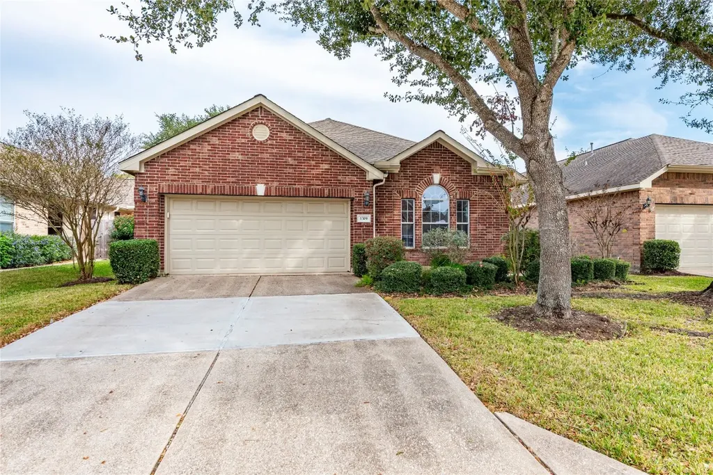 1319 Palermo Drive Pearland TX 77581