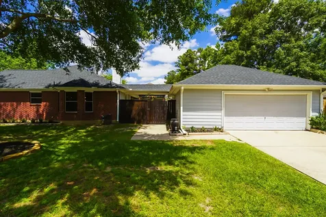 200 Canterbury Drive Conroe TX 77303
