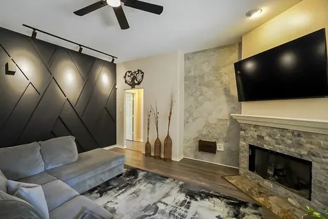200 Canterbury Drive Conroe TX 77303