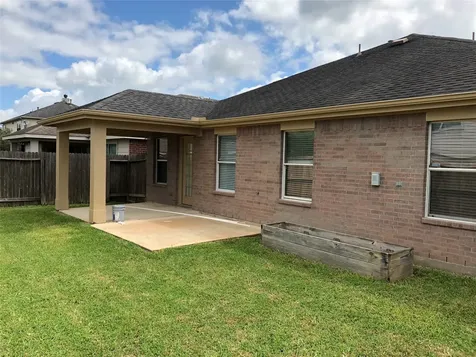 19615 Hollington Drive Tomball TX 77375