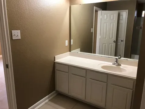 19615 Hollington Drive Tomball TX 77375