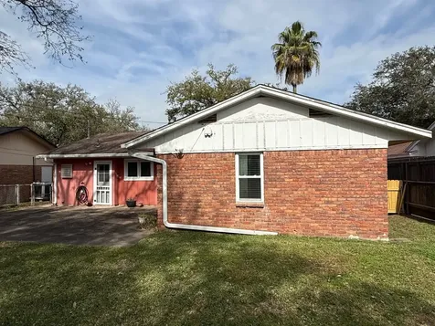 7 Maple Lane Galveston TX 77551