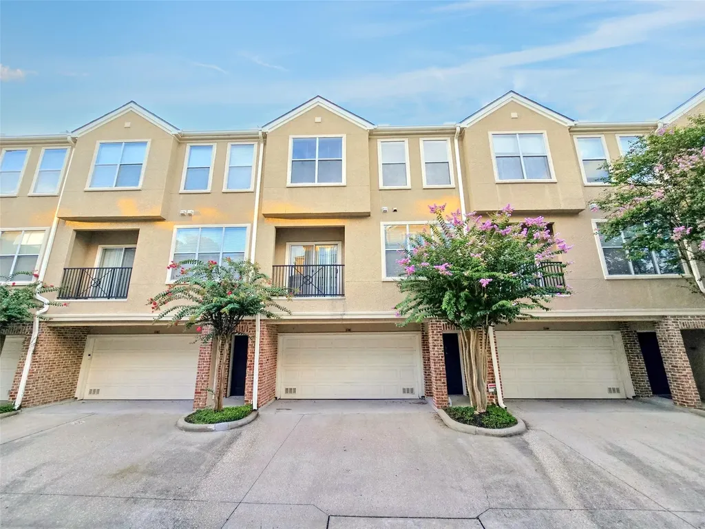12707 Boheme Drive 506 Houston TX 77024