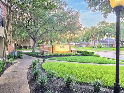 12707 Boheme Drive 506 Houston TX 77024