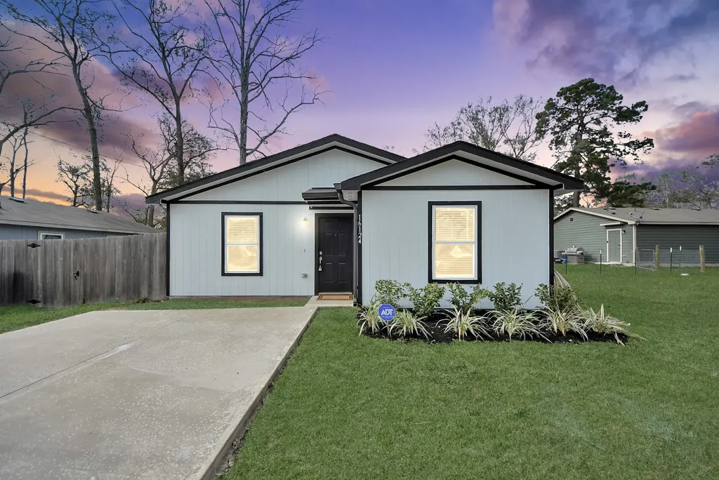 16124 Brettwood Lane Splendora TX 77372