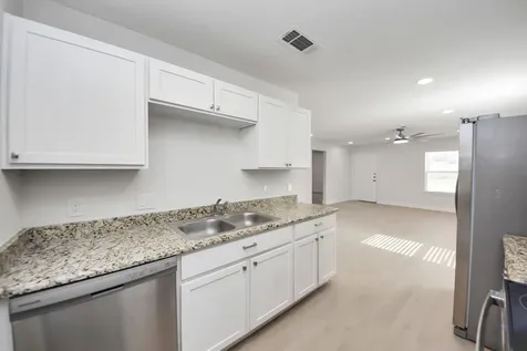 16124 Brettwood Lane Splendora TX 77372