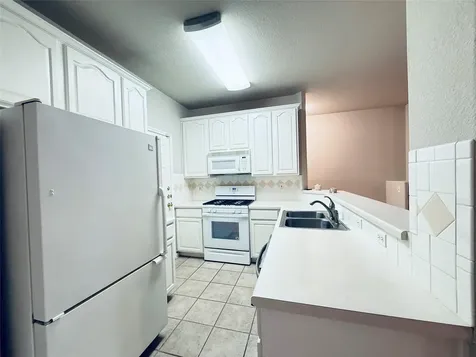 2100 Pipers Field Drive 55 Austin TX 78758