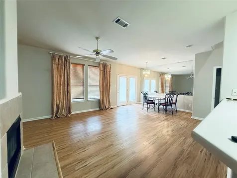 2100 Pipers Field Drive 55 Austin TX 78758